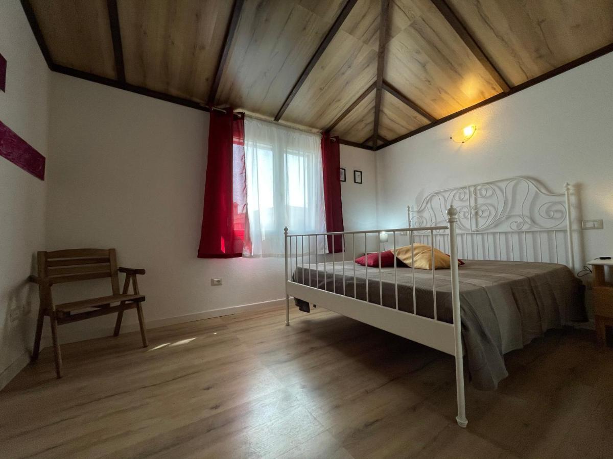 Sa Domo De Mannoi Apartment โอโรเซย ภายนอก รูปภาพ