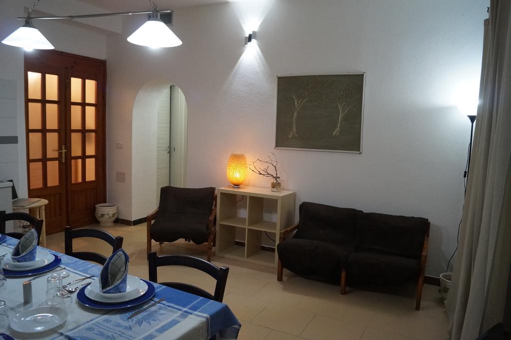 Sa Domo De Mannoi Apartment โอโรเซย ภายนอก รูปภาพ