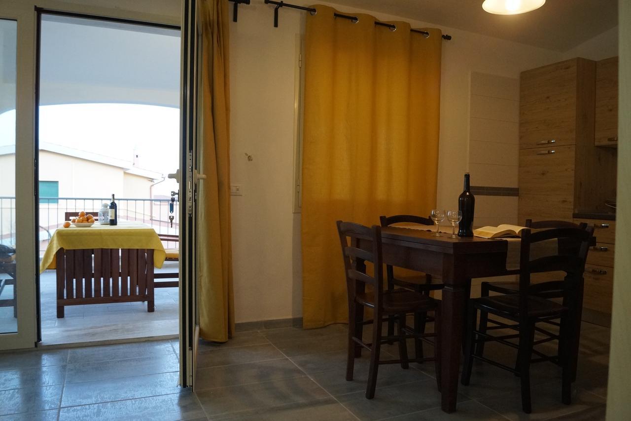 Sa Domo De Mannoi Apartment โอโรเซย ภายนอก รูปภาพ
